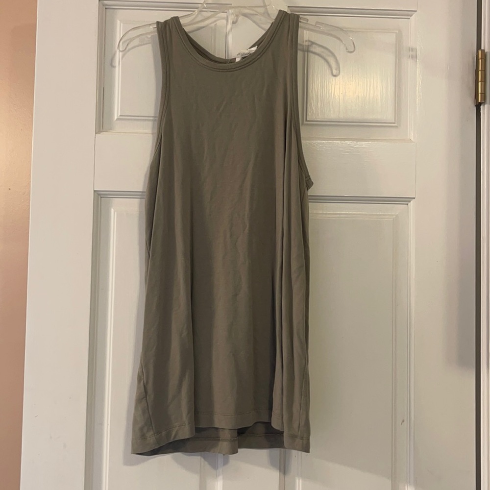 Green open back with a tie